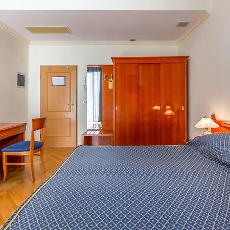 Hotel Galeb 3*